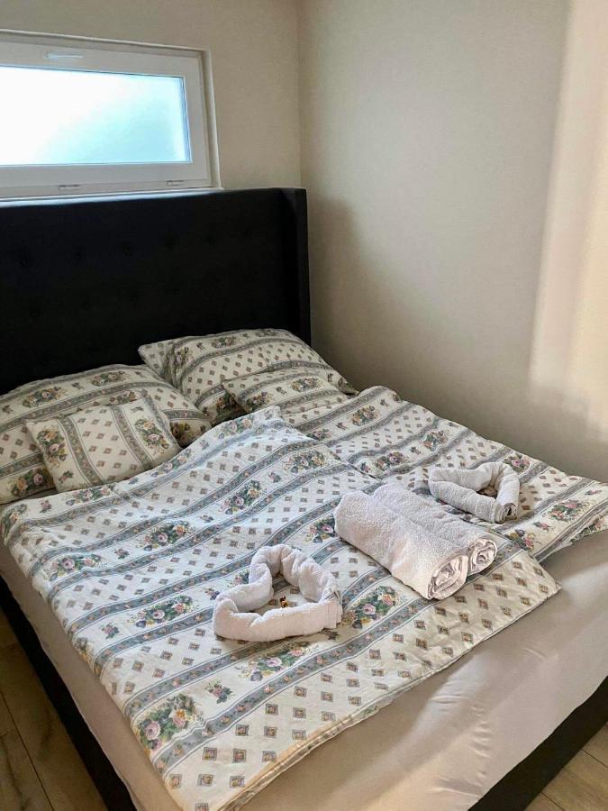 Hajnal Apartman Lejlighed Szeged Eksteriør billede