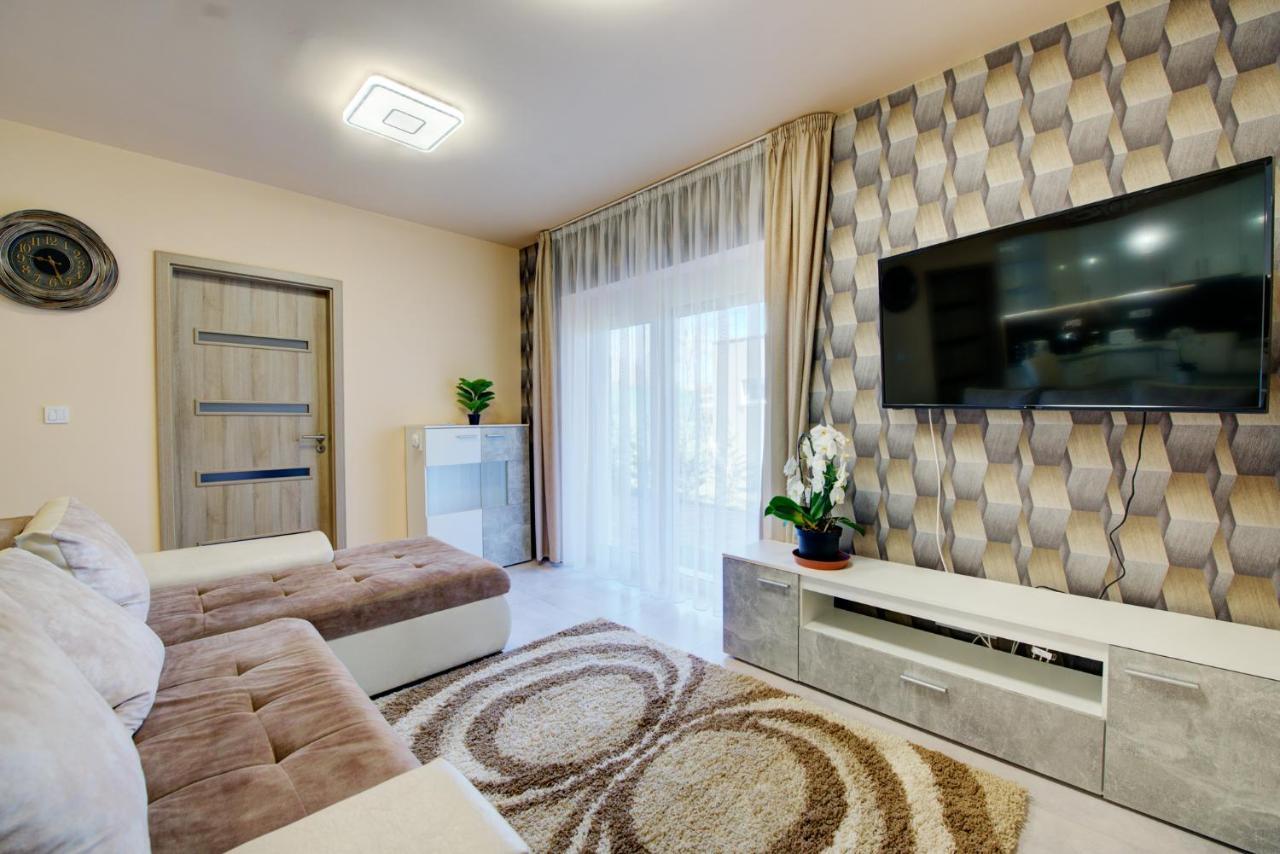Hajnal Apartman Lejlighed Szeged Eksteriør billede