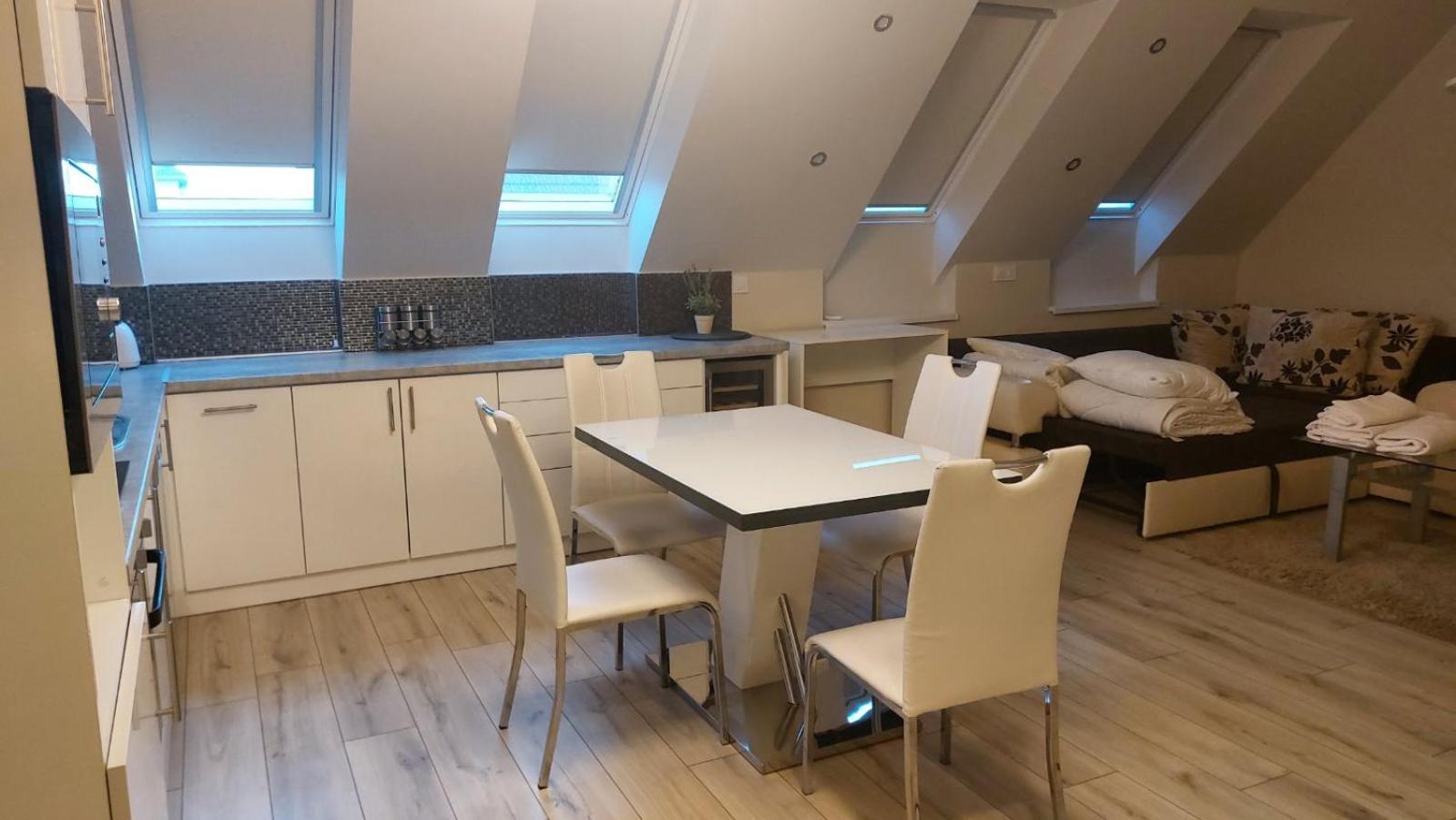 Hajnal Apartman Lejlighed Szeged Eksteriør billede